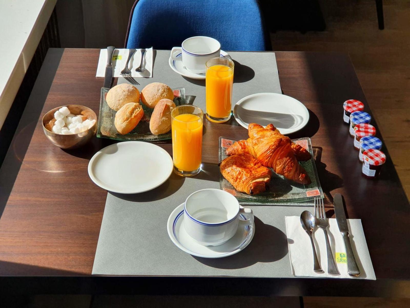 Hotel Le Bellevue Les Roches-de-Condrieu Екстер'єр фото