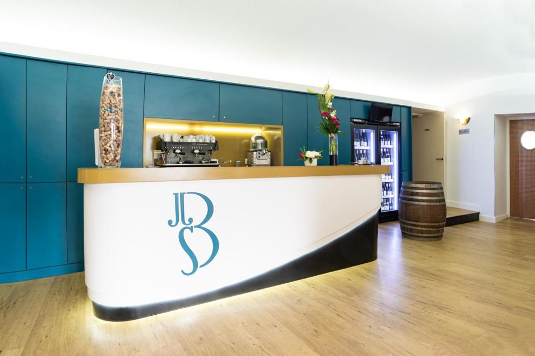 Hotel Le Bellevue Les Roches-de-Condrieu Екстер'єр фото